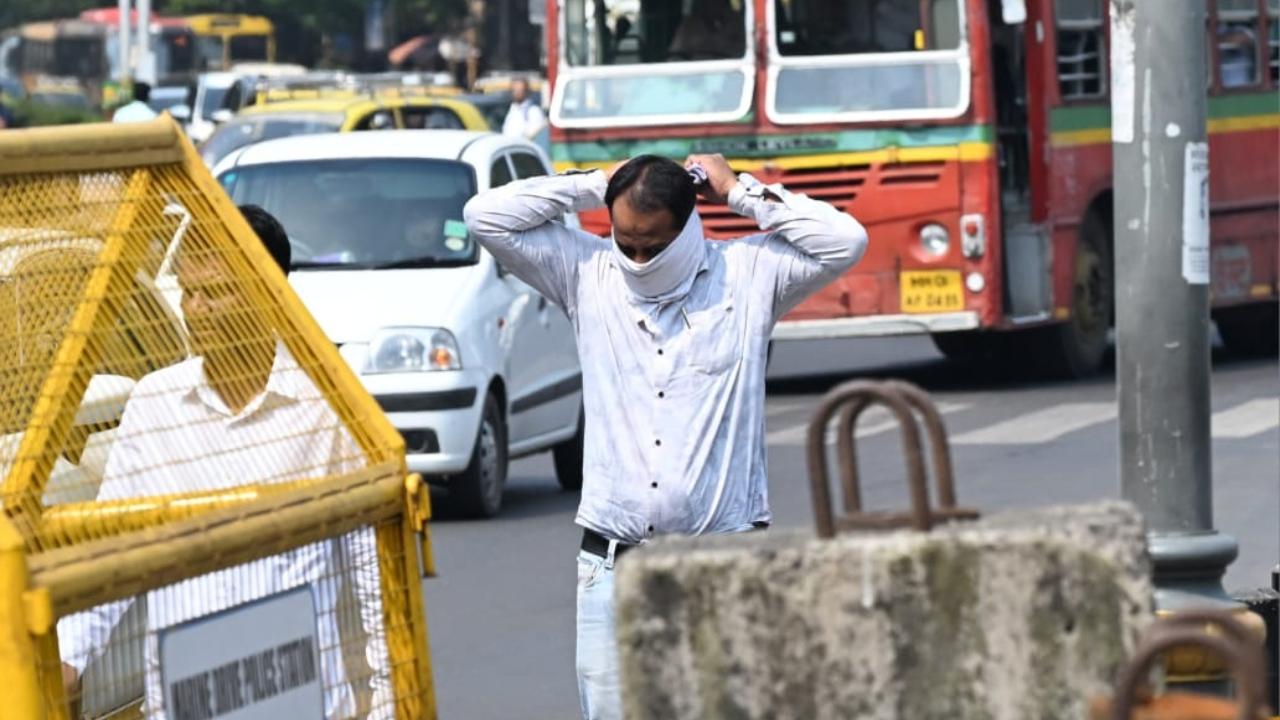 According to the IMD, the Colaba observatory recorded a maximum temperature of 34.8 degrees Celcius