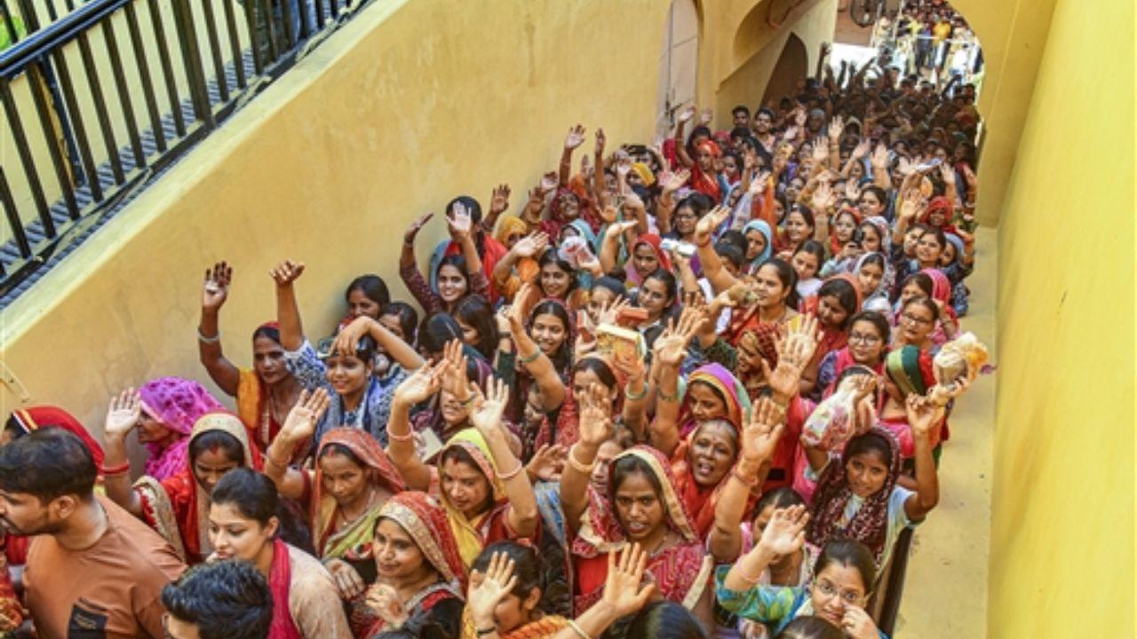 A large crowd gathered at the Mata Vaishno Devi temple, chanting 