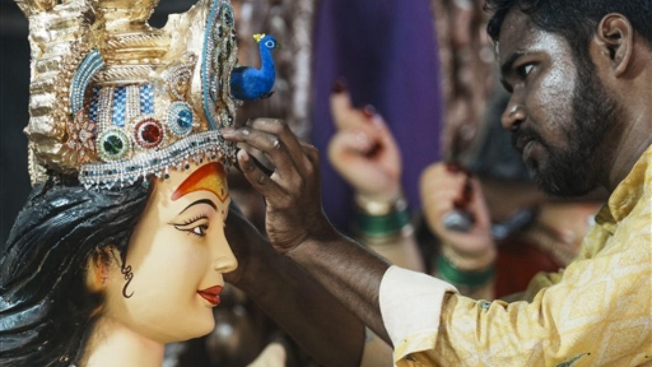 Chief Minister Dhami highlighted the importance of Navaratri in worshipping and respecting the divine feminine, a key theme of the festival that symbolises women's strength.