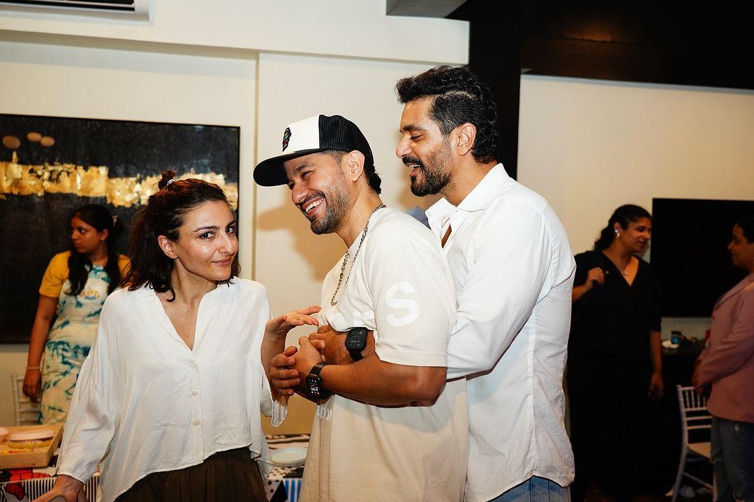 Soha Ali Khan, Kunal Kemmu, Rannvijay Singha, and Faye D'Souza also attended the celebration.
