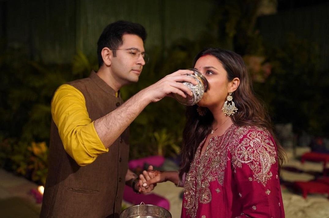 Here's a picture of Parineeti breaking her fast with the help of her love