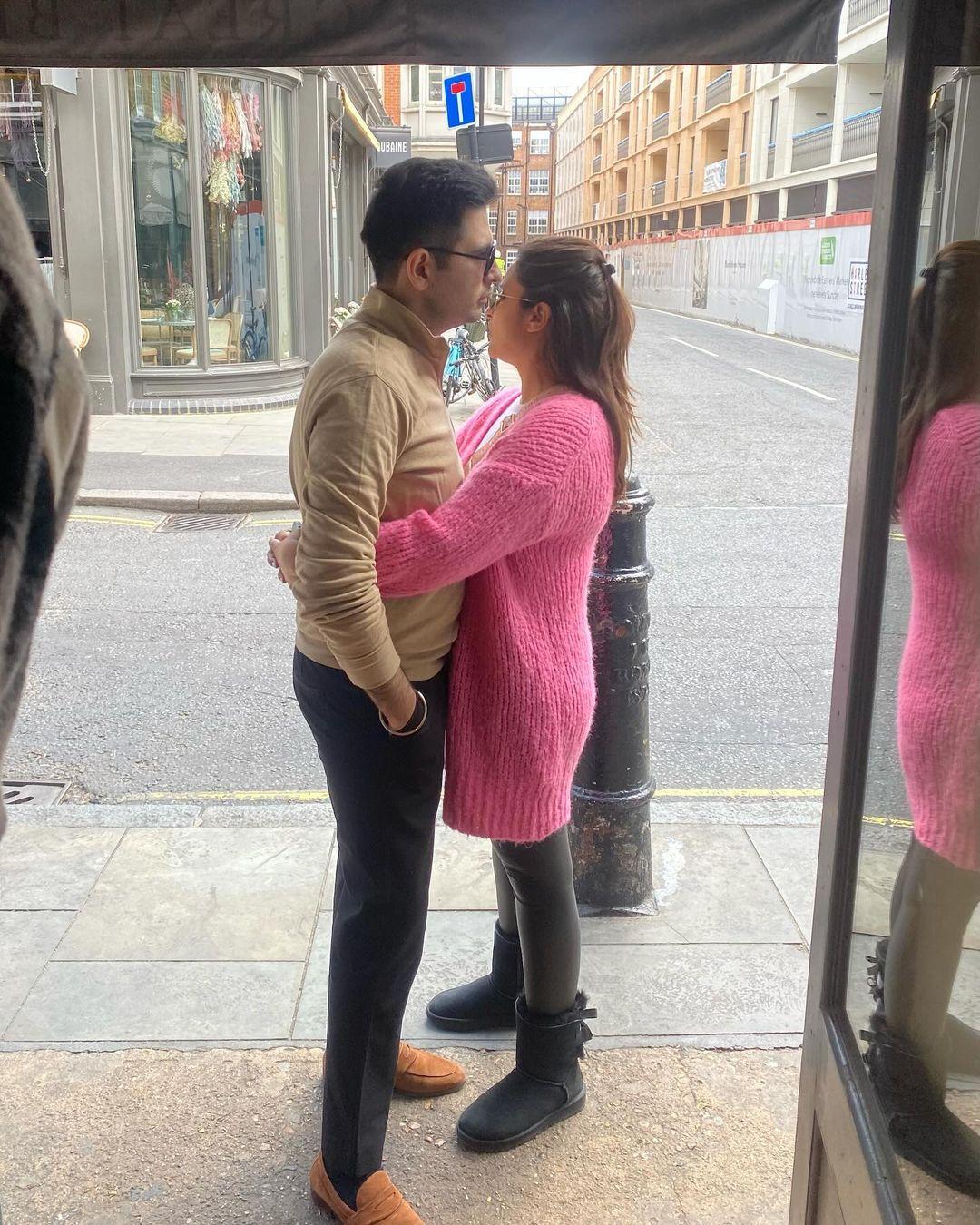 The couple spent many loved-up moments in London