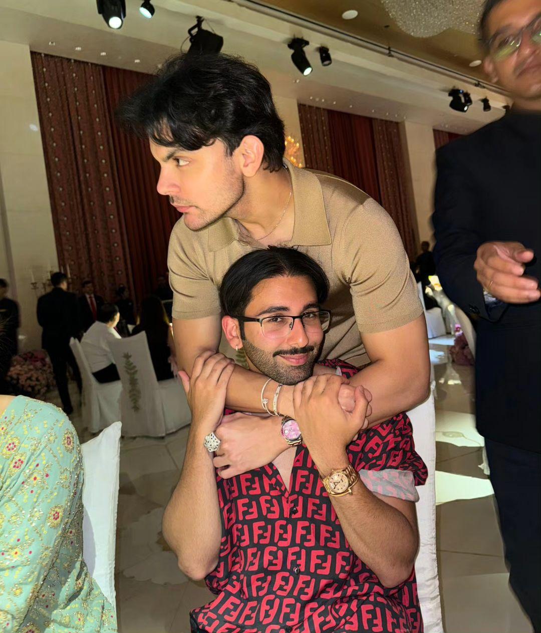 Veer Pahariya had a great time partying with Orry at Radhika's birthday bash