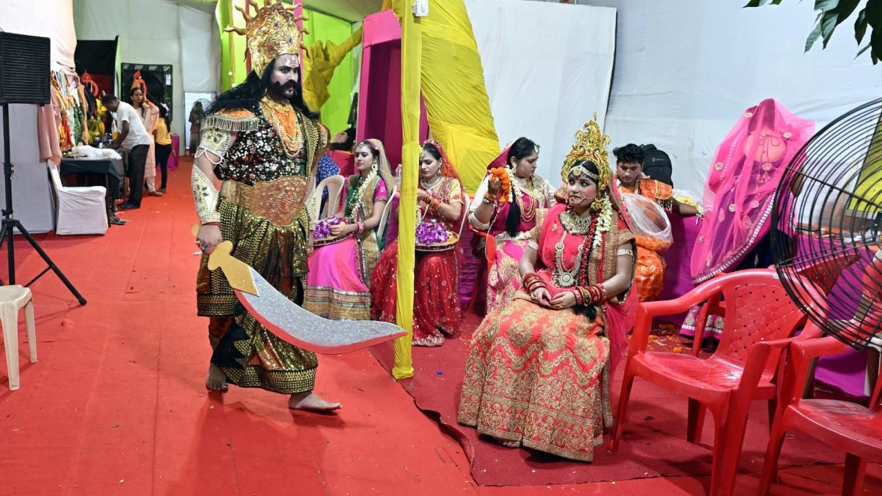 The performances are being held in several venues including Ramleela Maidan in Malad, Azad Maidan in south Mumbai, Girgaon Chowpatty, etc attracting audiences from all over the city