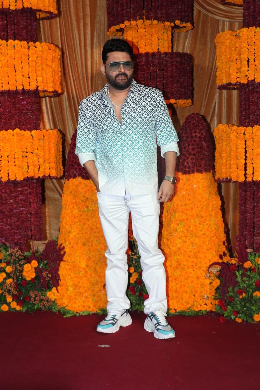 Kapil Sharma brought his signature laughter to Ramesh Taurani’s Diwali bash