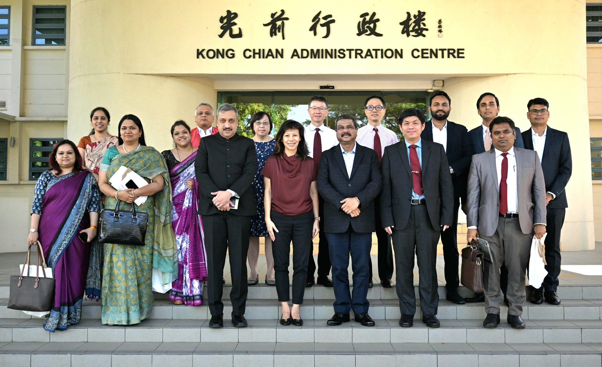 During his visit, Dharmendra Pradhan gains insights into Hwa Chong International School’s emphasis on technology and tailored learning, aligning with India’s vision for responsible global citizens.