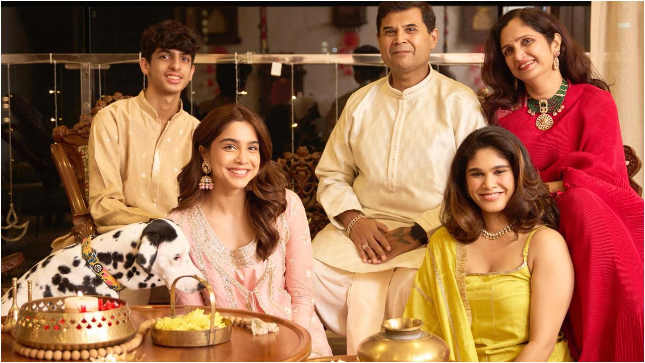 Sharvari shares childhood Diwali memories: 'Wake up before sunrise, play old Marathi songs'