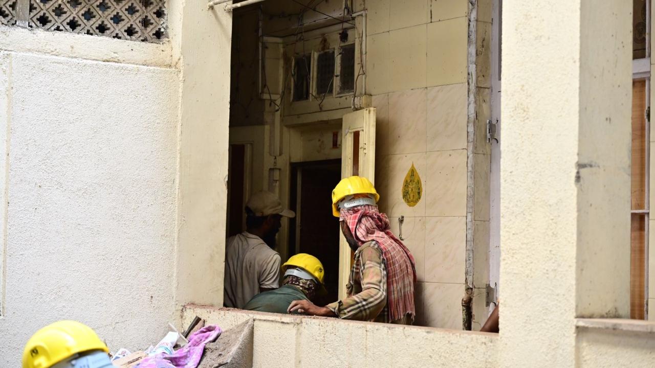 According to Mumbai's Disaster Management Cell, a slab from the second floor fell on the first floor