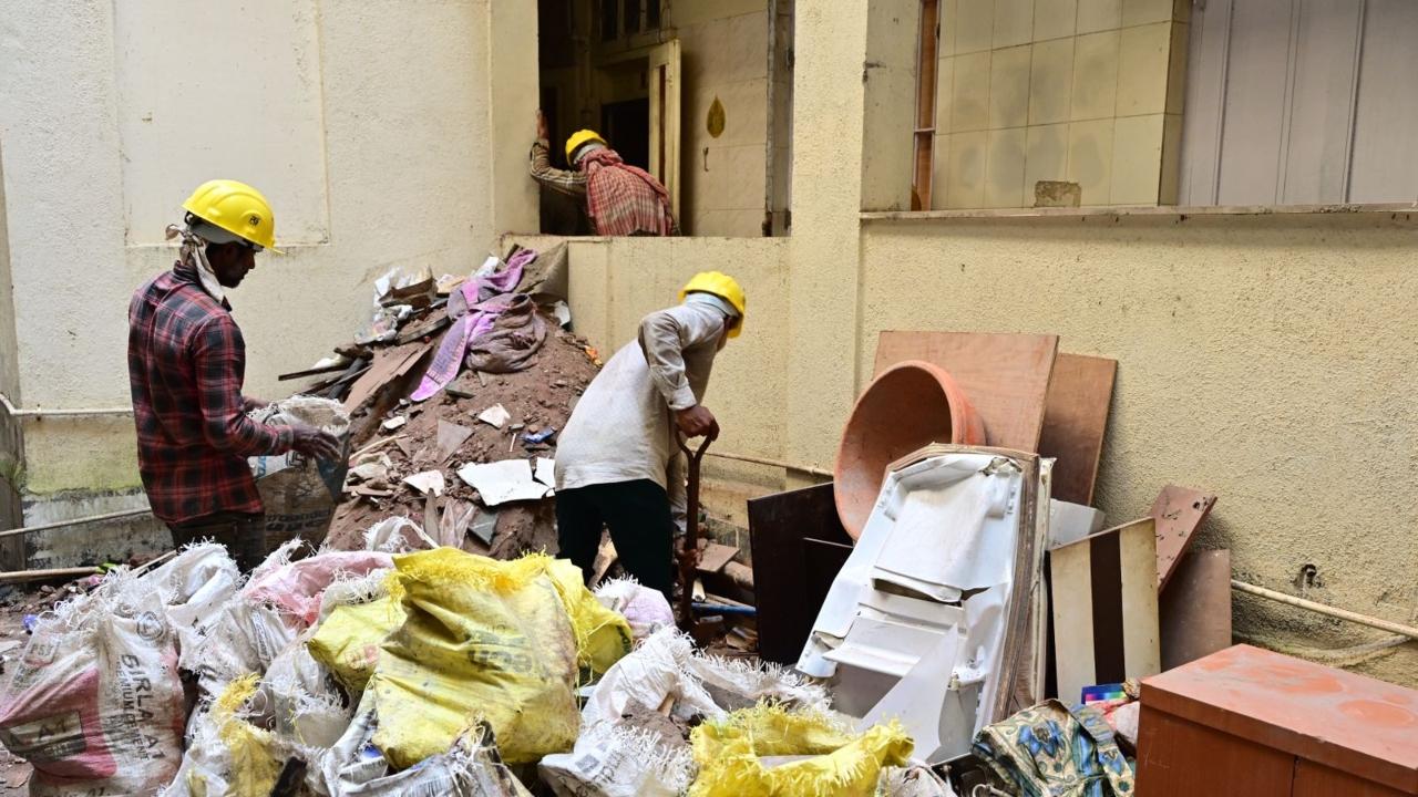 The slabs of the second and fourth floors of the structure collapsed, a civic official said