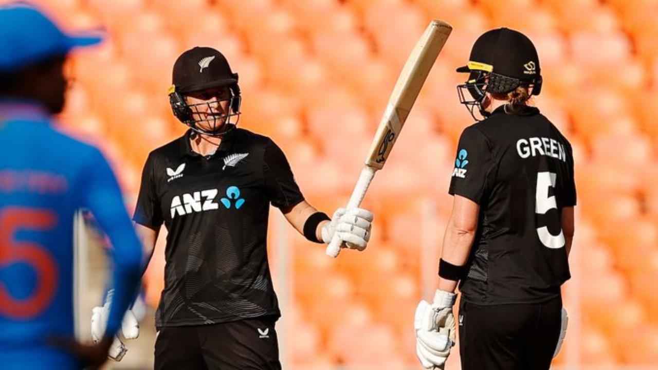 IND-W vs NZ-W 2nd ODI: Devine's captain's knock guides Kiwis to 259 runs vs India