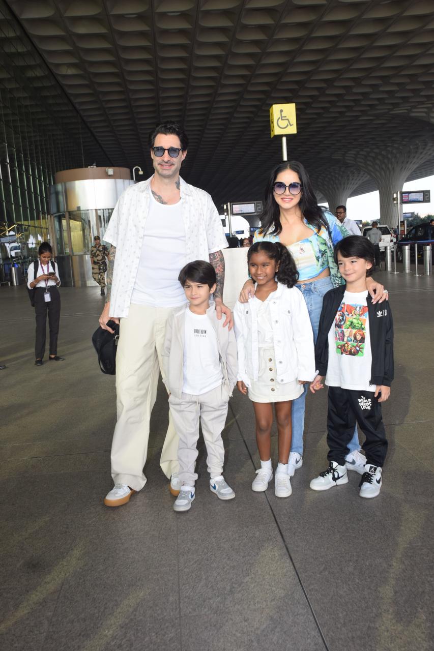 Sunny Leone was clicked at Mumbai airport with her family