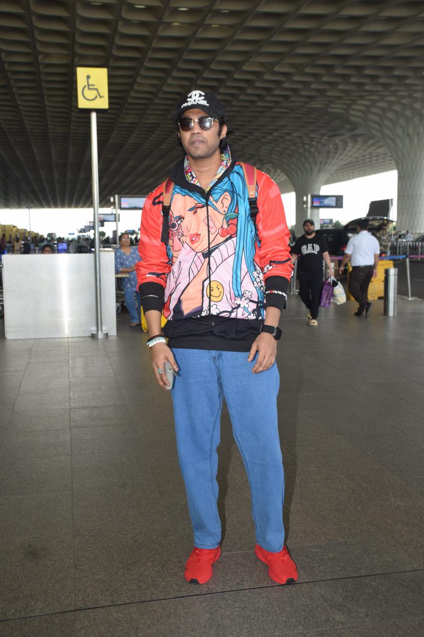<p>Babil Khan`s funky and vibrant airport outfit, with its playful vibes, will definitely bring a smile to your face!</p>