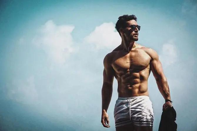 Tiger Shroff leads Mumbai FC to victory in the 2024 Mumbai Premier League: 