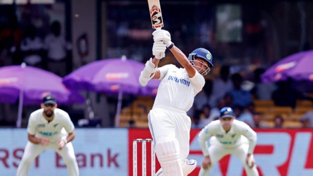 Opening the innings, Yashasvi Jaiswal departed after scoring 35 runs in 52 balls. During his knock, he smashed 6 fours with a strike rate of 67.31