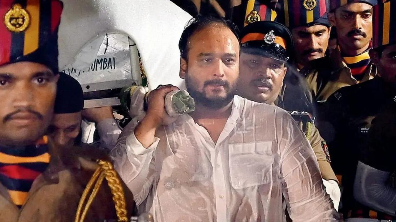 My father lost his life protecting lives and homes of poor, says Zeeshan Siddique on his father's murder