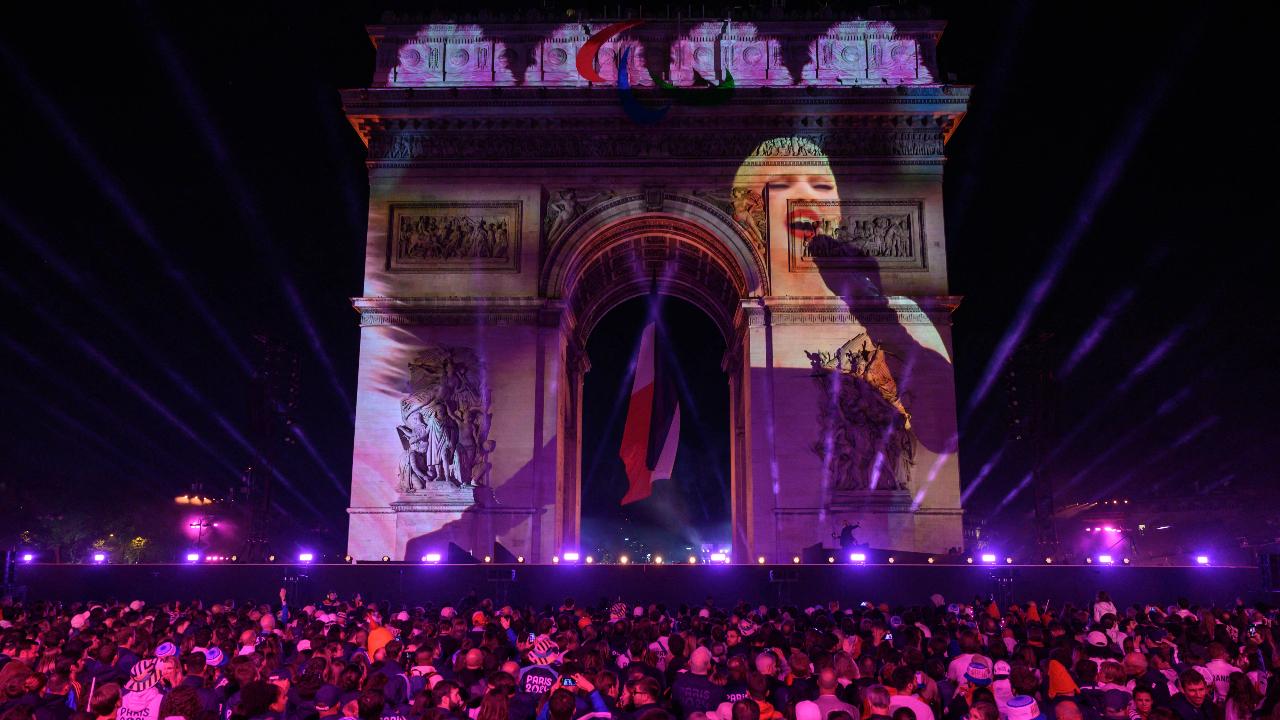 IN PHOTOS France bids adieu to Paris Olympics 2024 with Champs