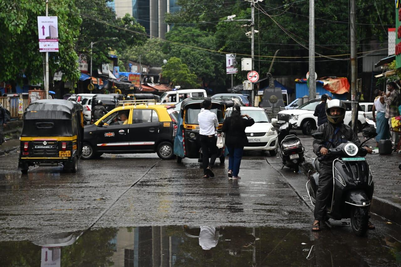 The Indian Meteorological Department (IMD) has forecast light spells of rainfall in Mumbai on Sunday, as per the latest Mumbai weather update