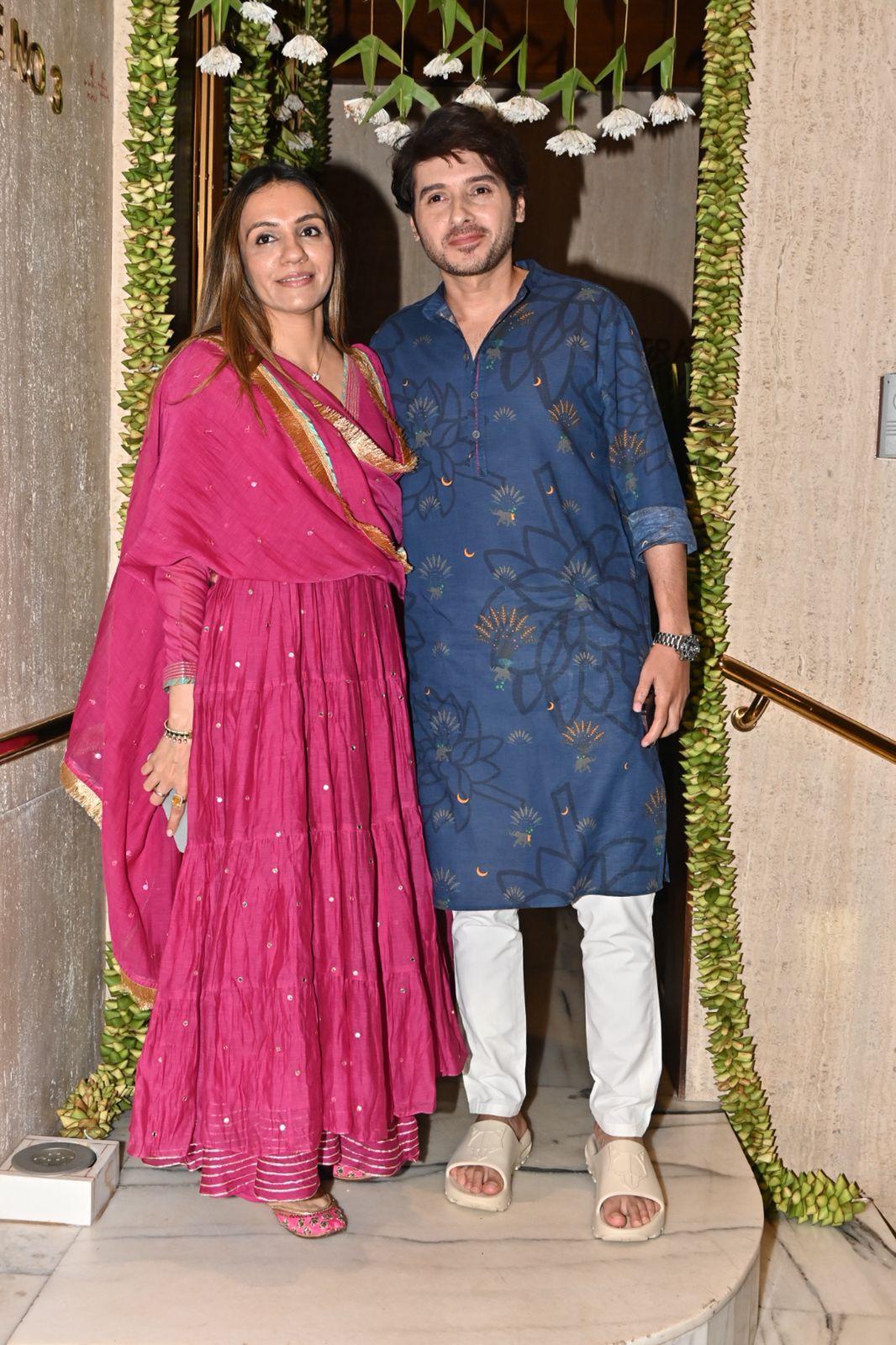 Mirzapur fame Divyenndu took part in Manish Malhotra's Ganpati celebration