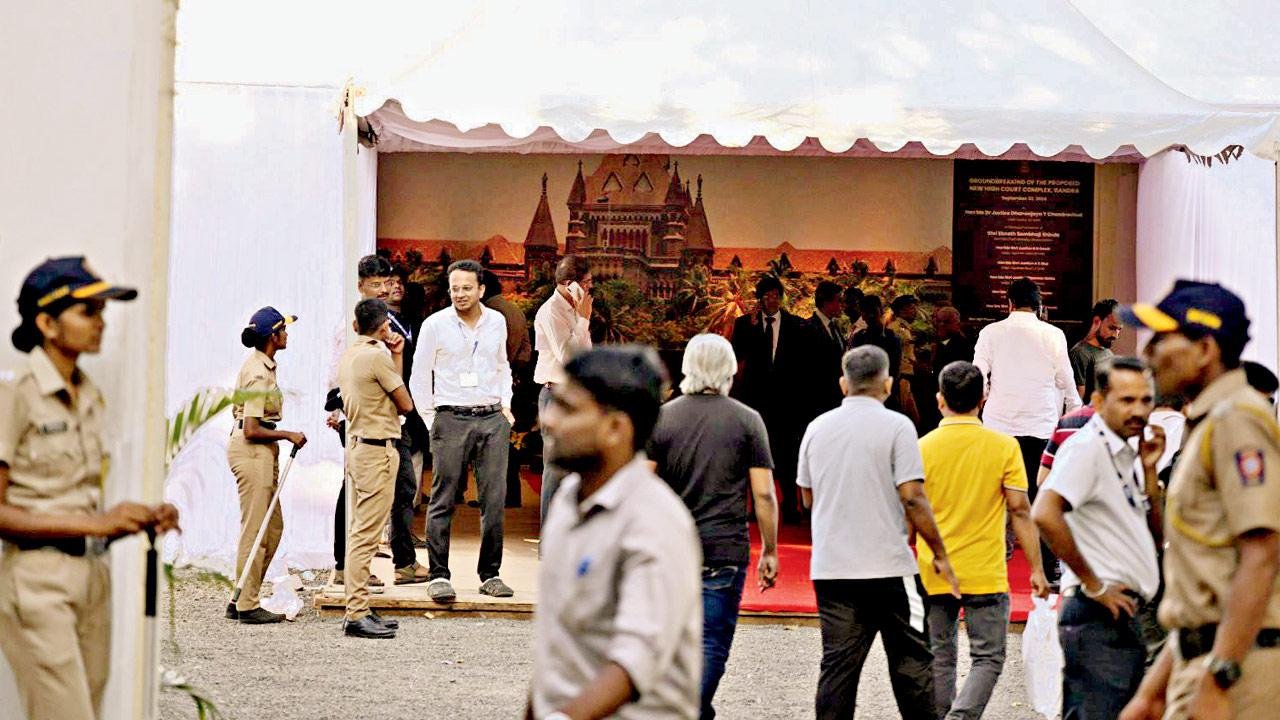 The Kherwadi police will ensure all VVIPs are guarded throughout the event. Pic/Ashish Raje