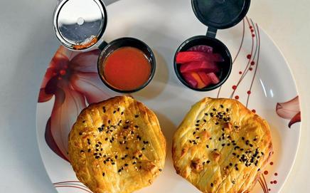 Mini pulled pork and chorizo pie and mini farmers pick pie