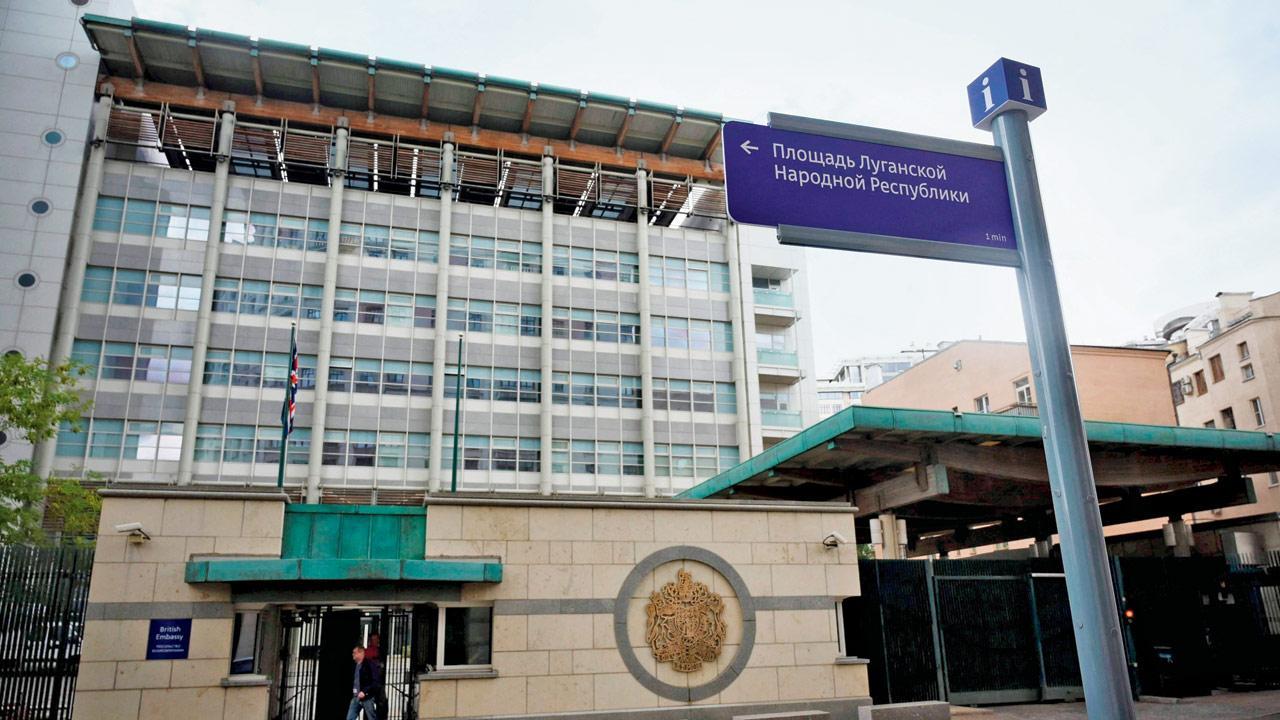 Russia to expel 6 UK diplomats for ‘spying’