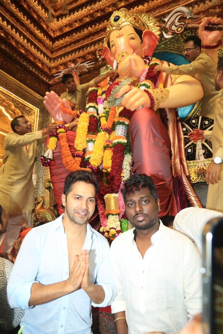 Varun Dhawan and Baby John director Atlee visited Mumbai's famous Lalbaughcha Raja this morning