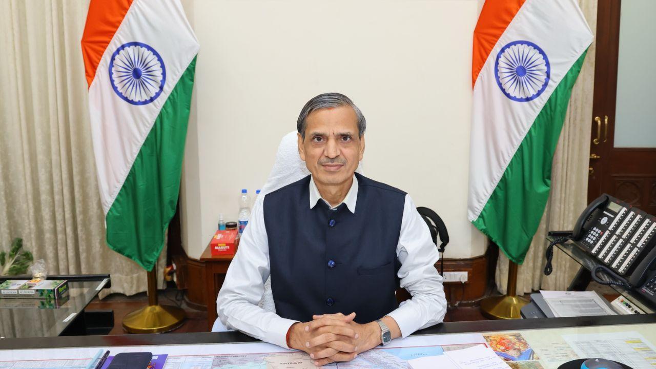Indian Railways’ top Kavach team official takes over as General Manager CR