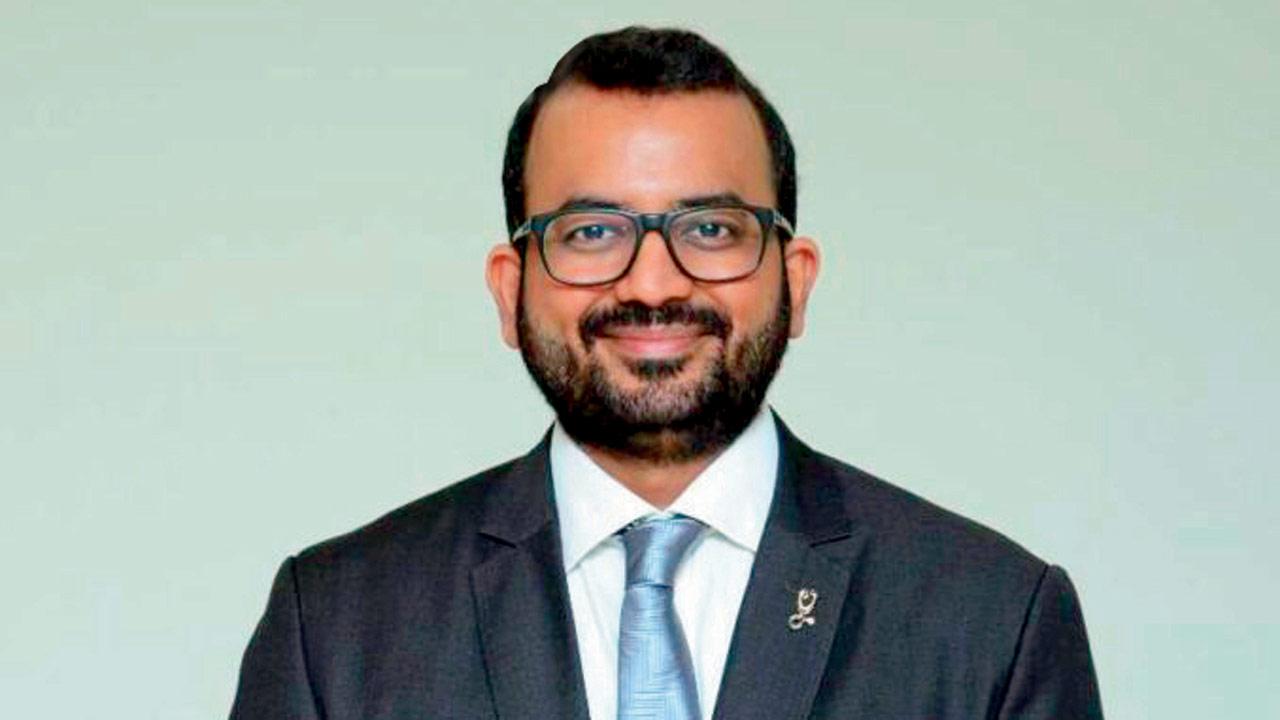 Dr Harsh Seth