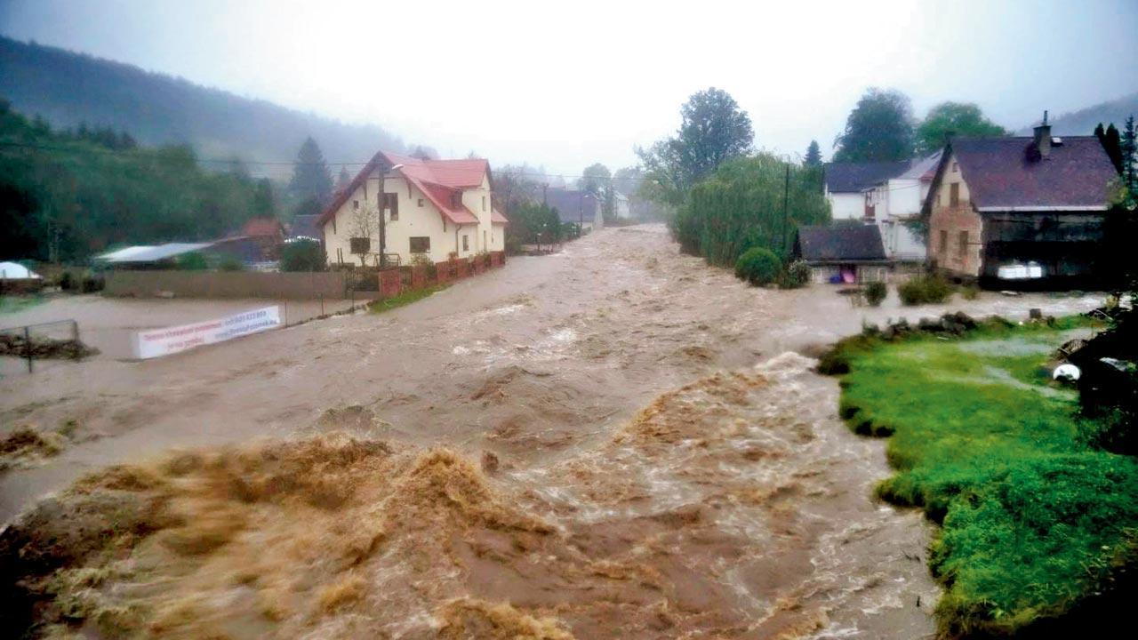 Floodwaters at extreme levels trigger evacuations in Czech Republic, Poland