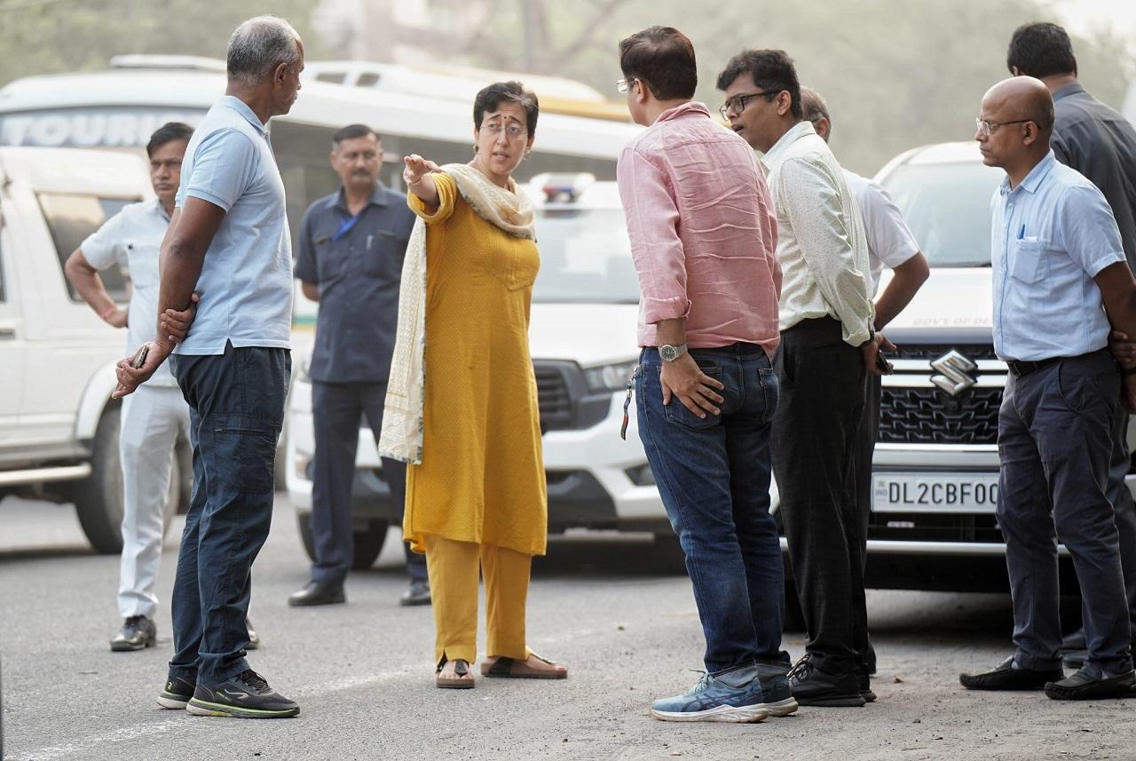 Delhi Chief Minister Atishi inspected the condition of roads in the Okhla area of the national capital