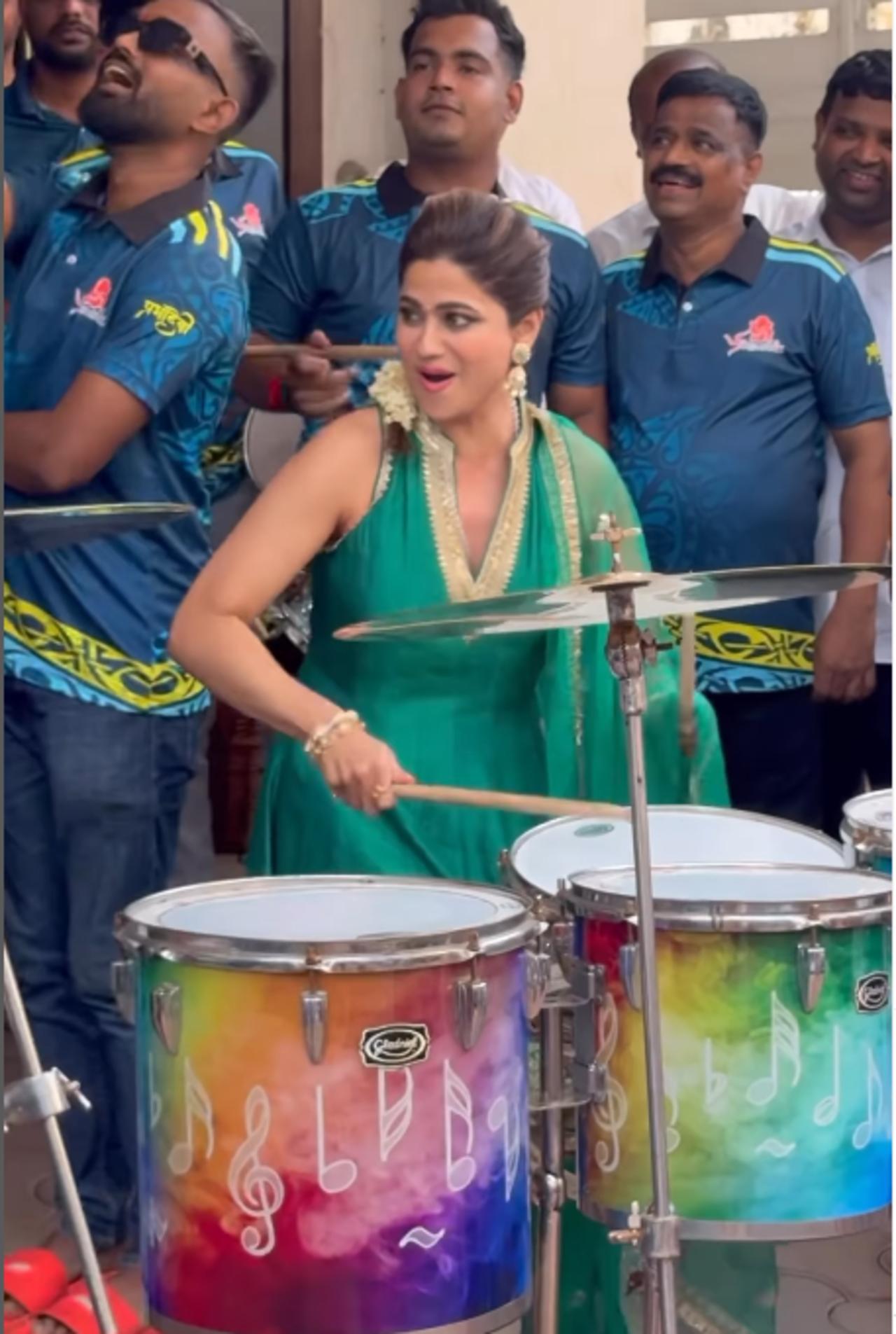 Shamita Shetty, who welcomes Bappa every year with her sister Shilpa Shetty, did grand celebration at Ganpati Visarjan