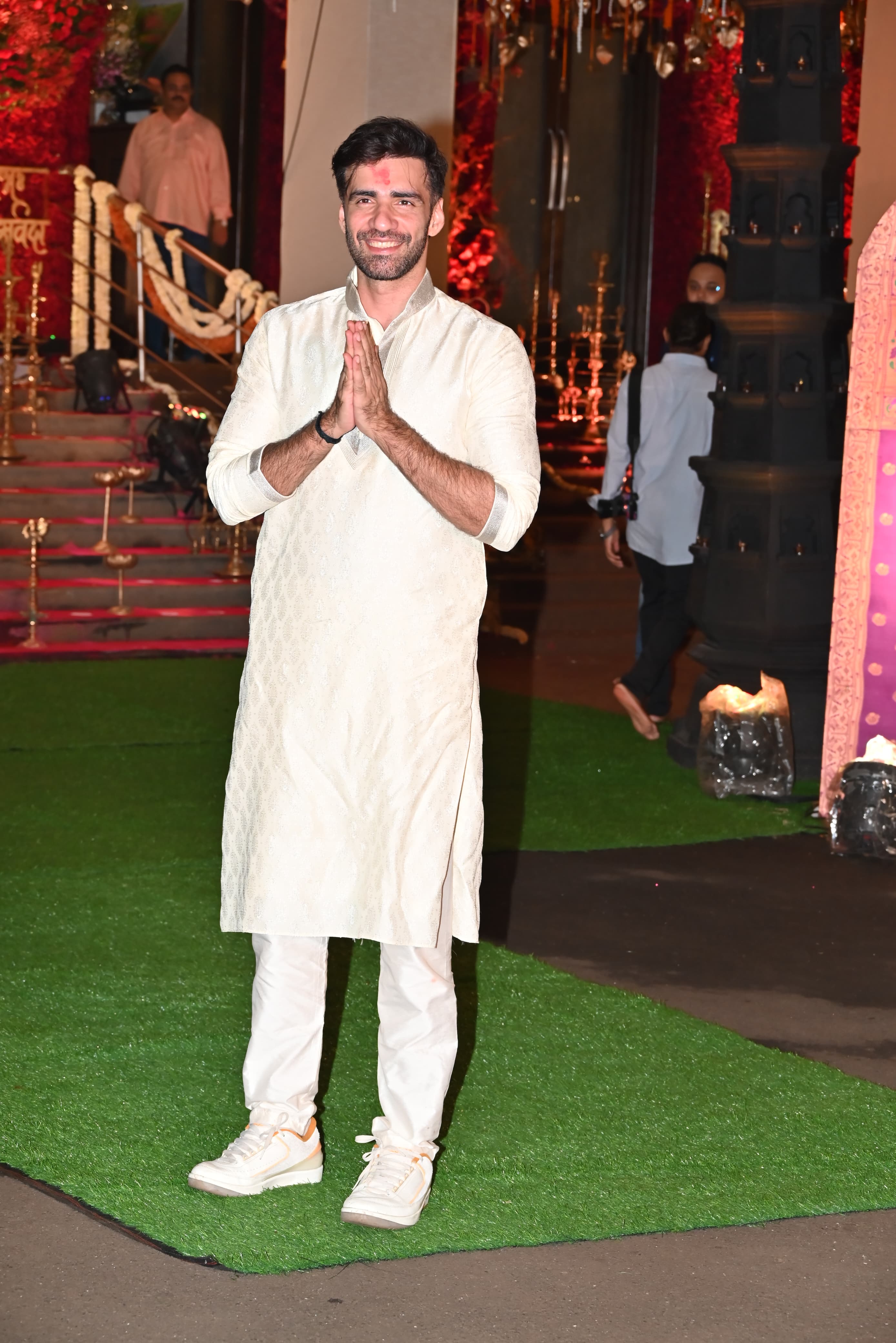 Avinash Tiwary greeted paparazzi with folded hands as he reached the starry event
