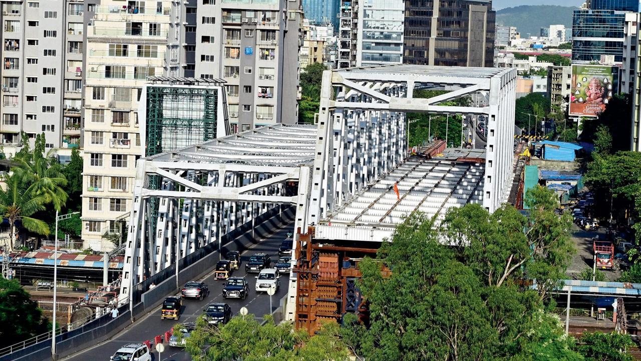 Mumbai: Gokhale bridge now put on fast-track