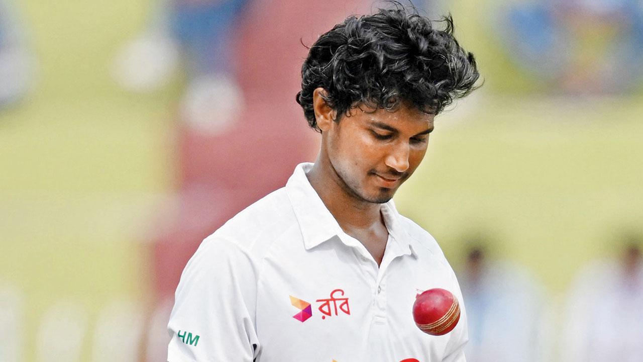 Rain halts B’desh bid for clean sweep as Pak batters falter