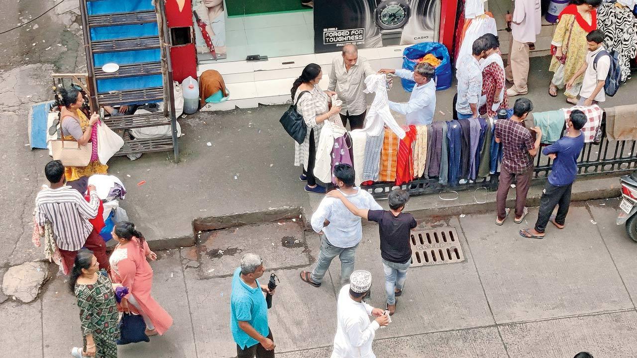 No protective orders for hawkers: Bombay HC