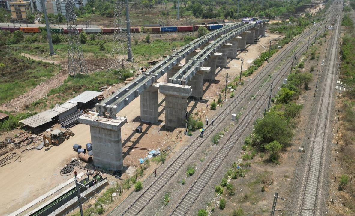 Mumbai: Track laying work starts on Panvel-Karjat corridor