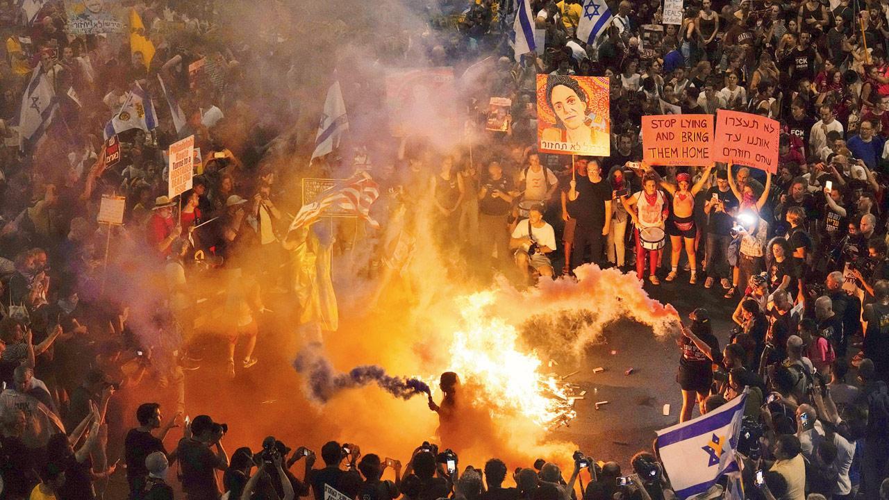 Israelis protest again as the toll in Gaza grows
