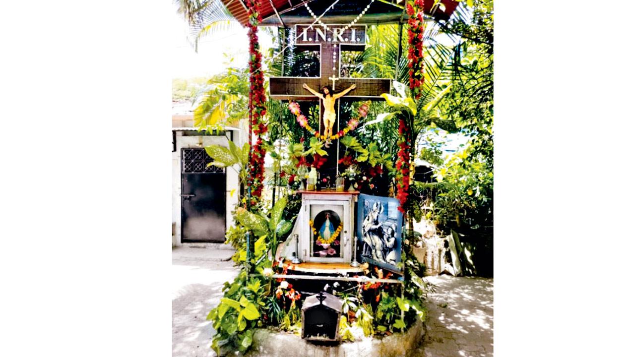 One of the two old crosses, built in 1887, in Kevni Gaothan and Kevni Pada. These crosses mark the enduring presence of historical and religious significance in the region