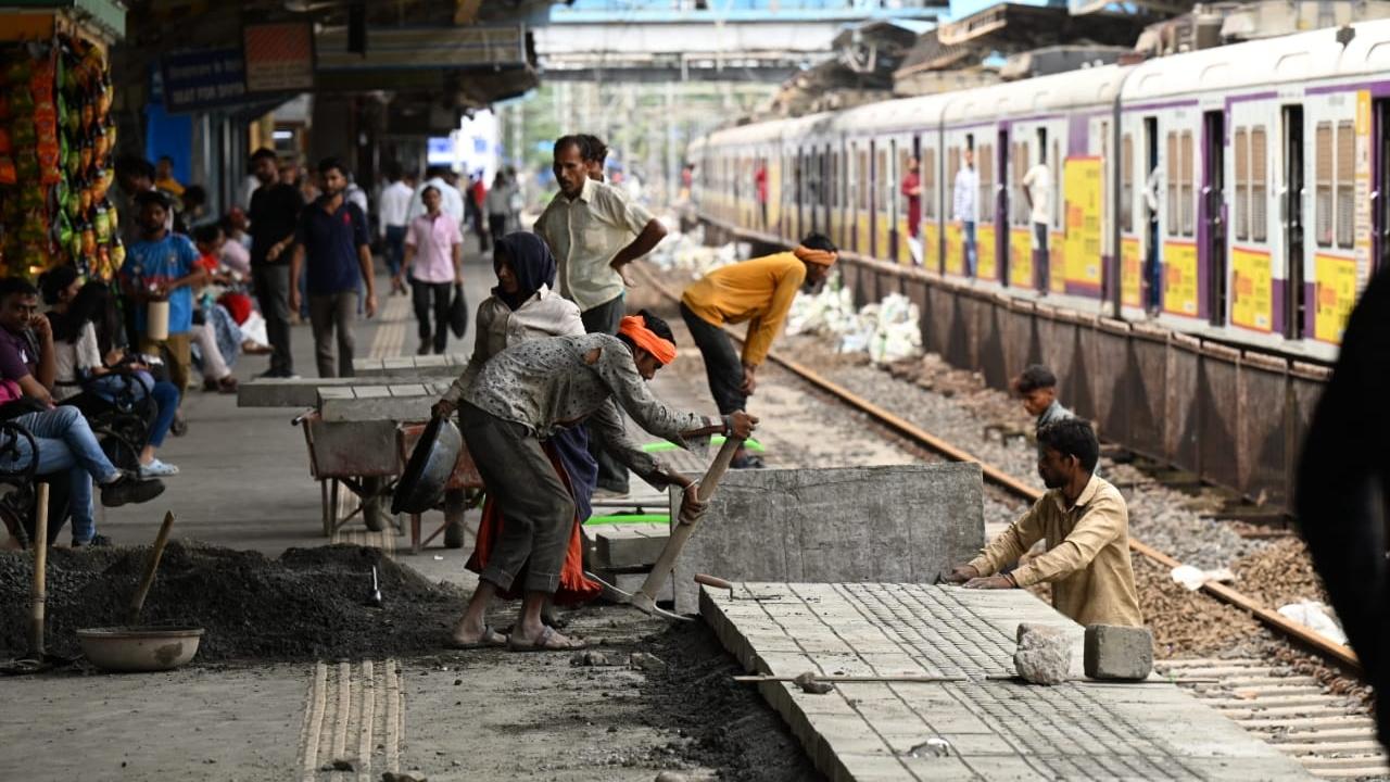 Between Goregaon and Borivali stations, all the Virar/Dahanu-bound slow line trains will run on the fifth line