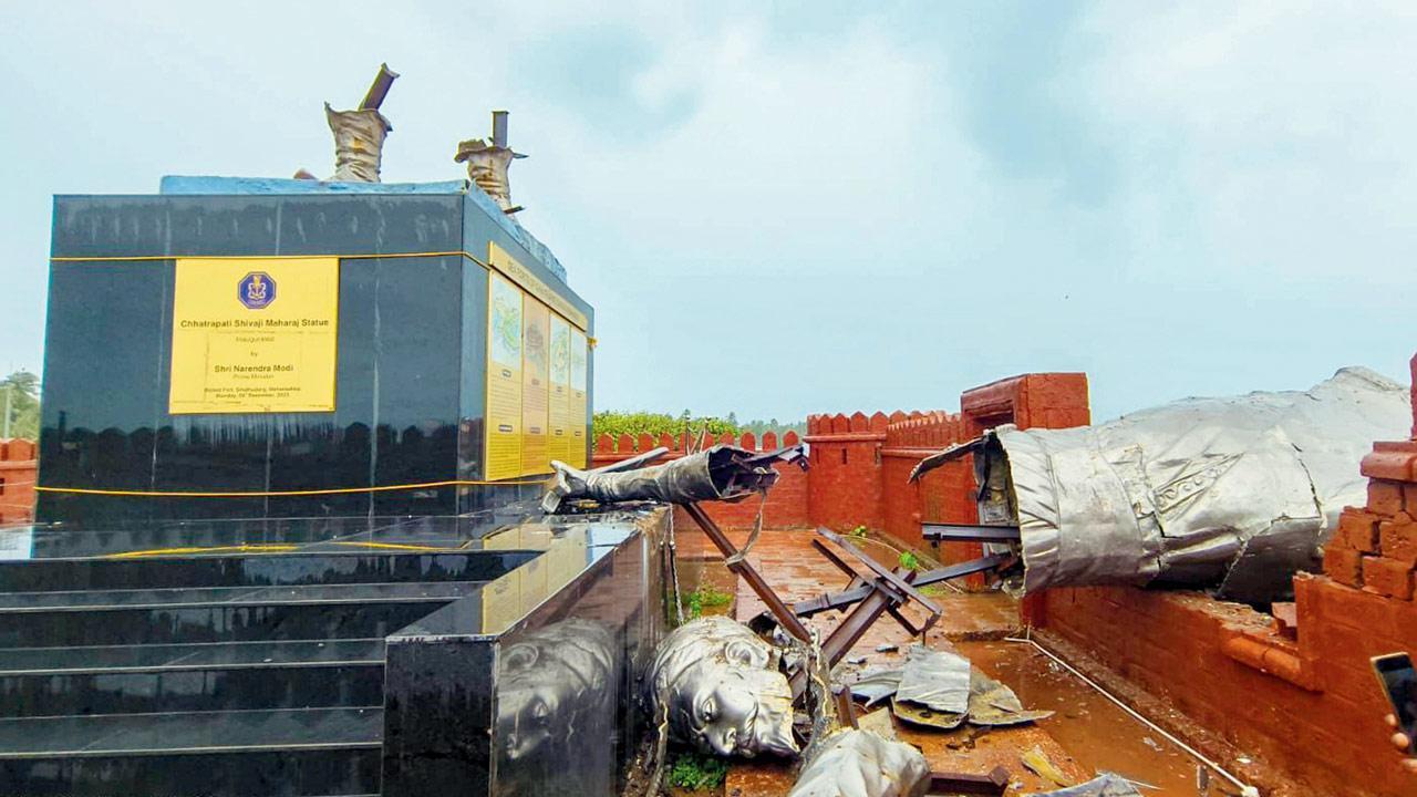 Maharashtra: 7 police teams tracking down Shivaji Maharaj statue’s sculptor
