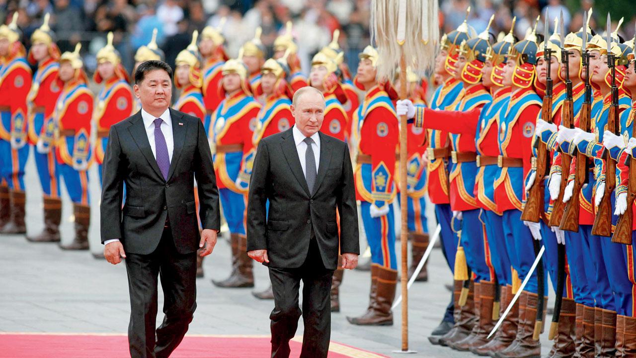 Russian prez visits Mongolia, defying int’l arrest warrant