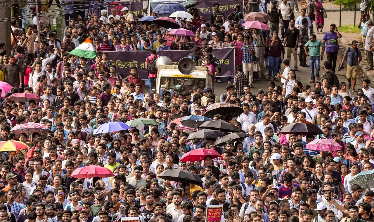 Chief Secretary Manoj Pant, in an email, had urged the doctors to send a delegation of 12 to 15 members and stressed the importance of resuming work, citing a Supreme Court order directing them to return to duty by 5 pm on Tuesday