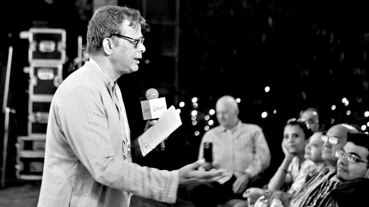 Performing poetry at Governor’s Palace, Goa Arts & Literary Festival