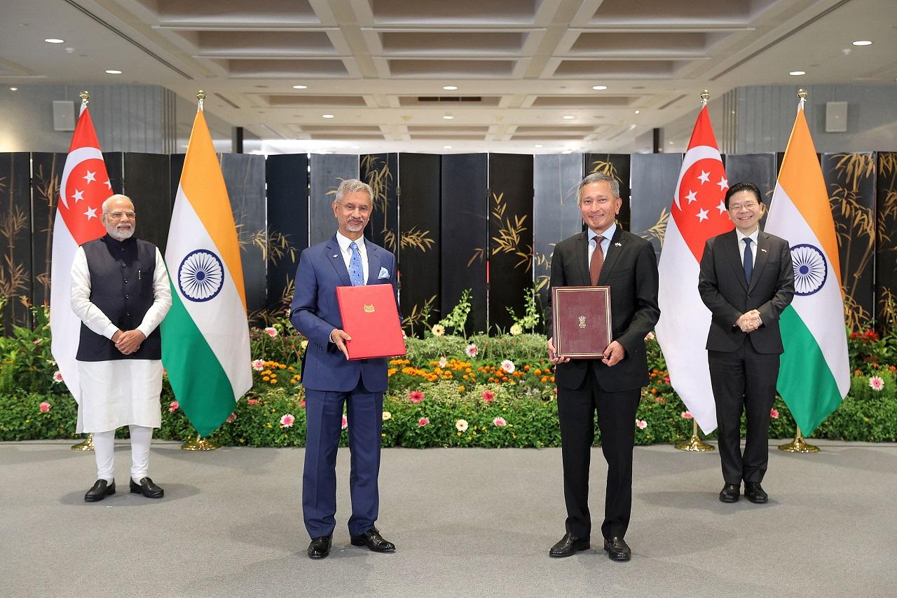 They also reviewed existing cooperation in the fields of defence and security, maritime domain awareness, education, AI, Fintech, new technology domains, science and technology and knowledge partnership. The two leaders called for strengthening connectivity between the countries to enhance economic and people-to-people ties. They also called for acceleration in green corridor projects