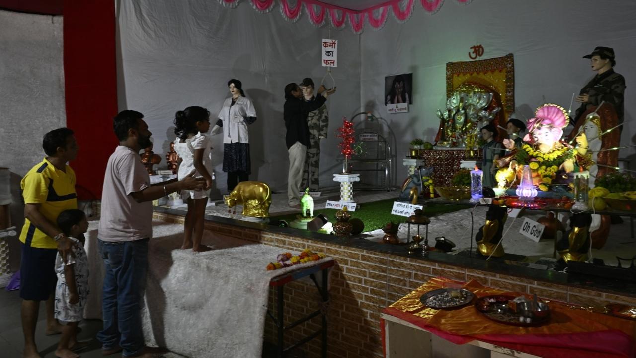 The mandal has highlighted the Kolkata and Badlapur cases to spread light on the need for women's safety