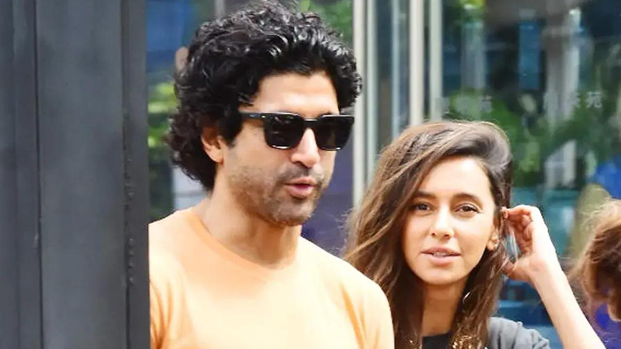 Shibani Dandekar turns cheerleader for husband Farhan Akhtar as he announces '120 Bahadur'