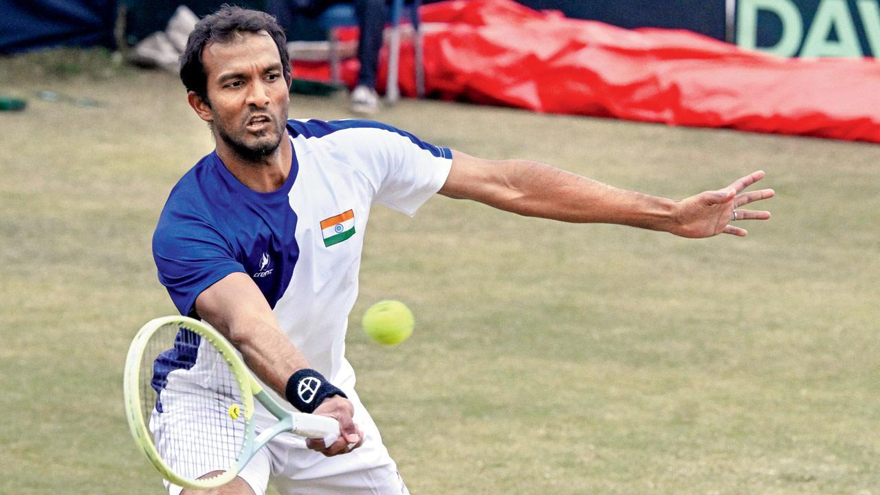 Davis Cup: Balaji singled out again!