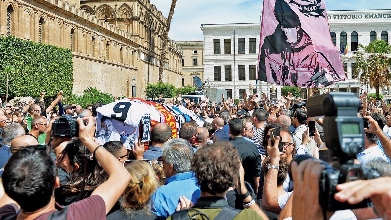 Thousands turn up for World Cup hero Toto Schillaci’s funeral