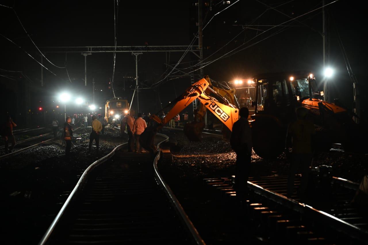 The railways informed that Up and Down Mail/Express trains will be subject to delays of approximately 10 to 20 minutes during the block period