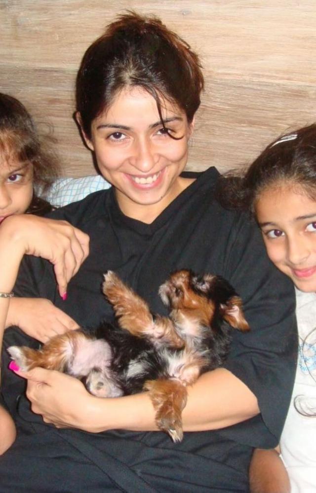 Bollywood actress Ananya Panday is heartbroken over the loss of her beloved dog, Fudge. 